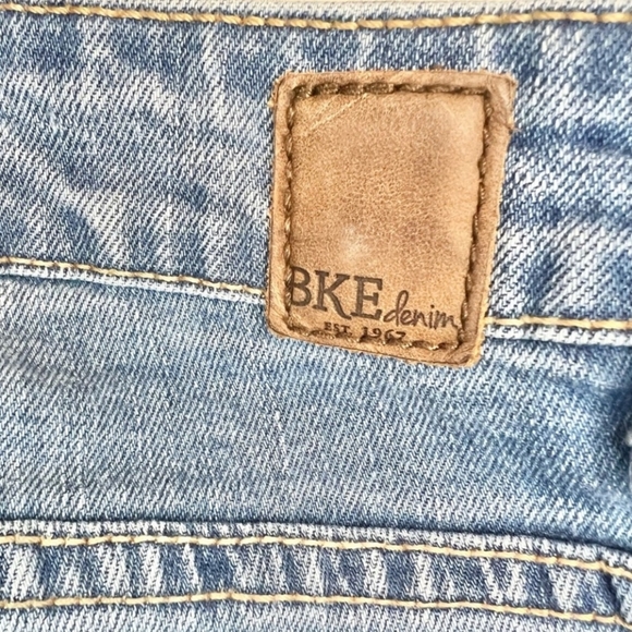 BKE Stella skinny distressed jeans - Picture 4 of 4